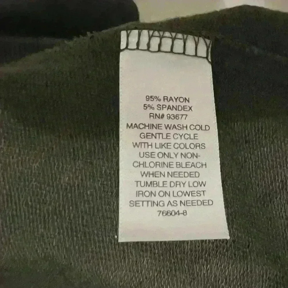 Liz Claiborne olive green cardigan size M (C117) - Picture 4 of 5